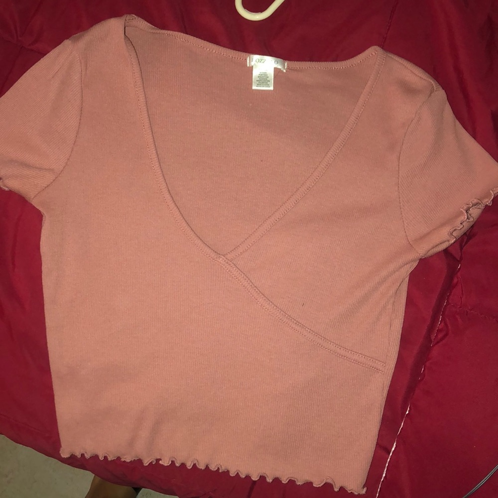 cropped shirt